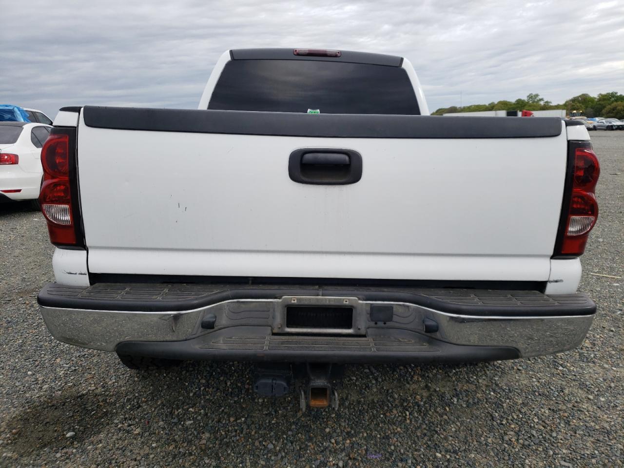 Photo 5 VIN: 1GCGC23U94F177522 - CHEVROLET SILVERADO 