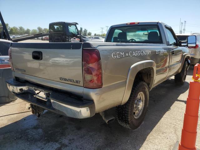 Photo 2 VIN: 1GCGC24U13Z148608 - CHEVROLET SILVERADO 