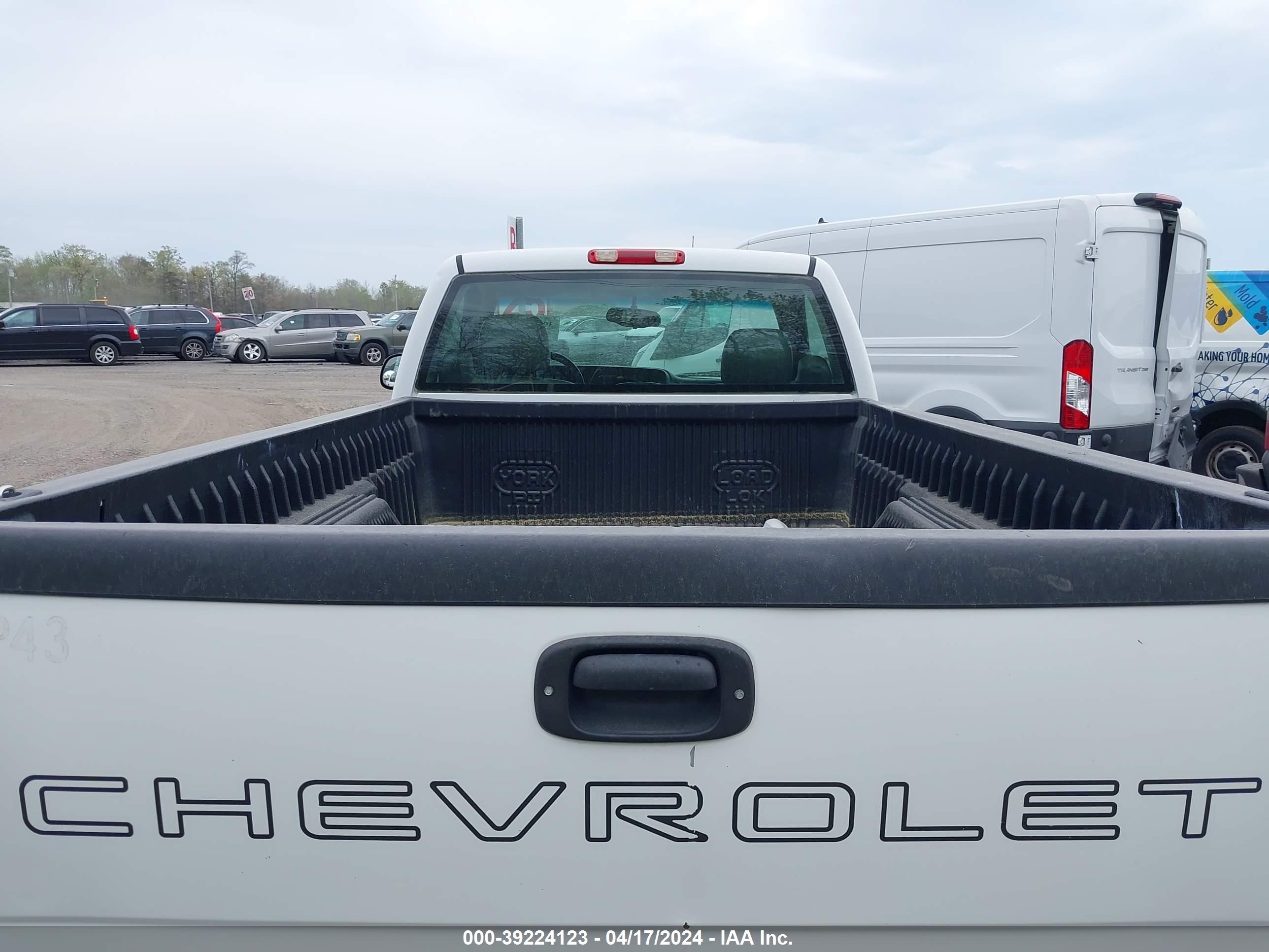 Photo 7 VIN: 1GCGC24U53Z227456 - CHEVROLET SILVERADO 