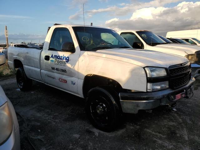 Photo 3 VIN: 1GCGC24U93Z310243 - CHEVROLET SILVERADO 