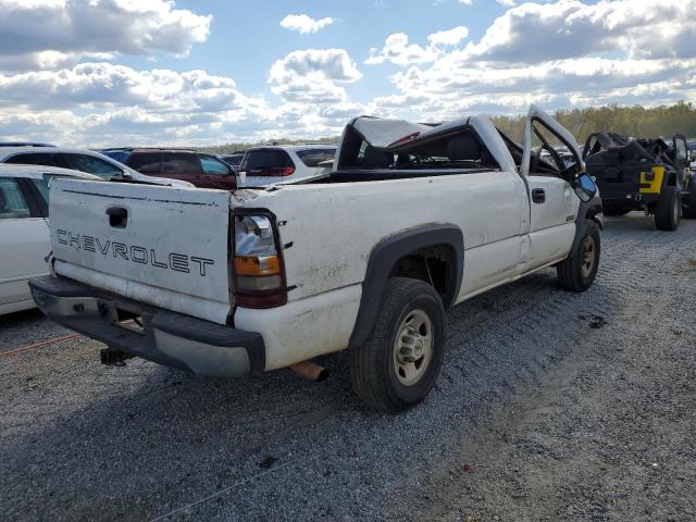 Photo 2 VIN: 1GCGC24UX2Z317796 - CHEVROLET SILVERADO 