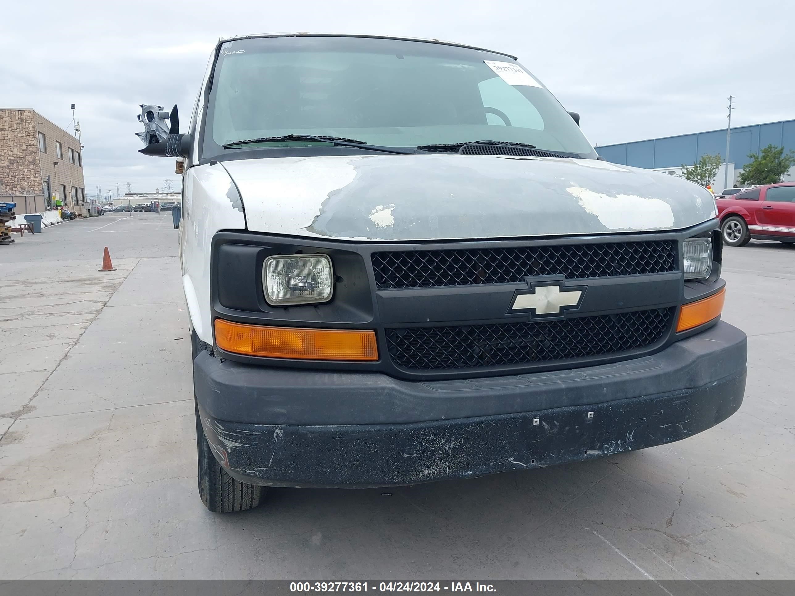 Photo 5 VIN: 1GCGG25C381142731 - CHEVROLET EXPRESS 