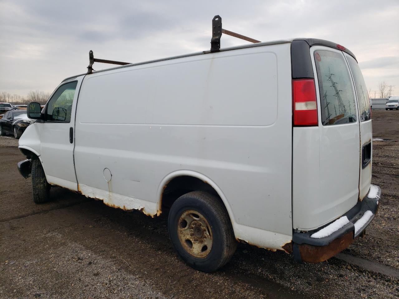 Photo 2 VIN: 1GCGG25C481118129 - CHEVROLET EXPRESS 