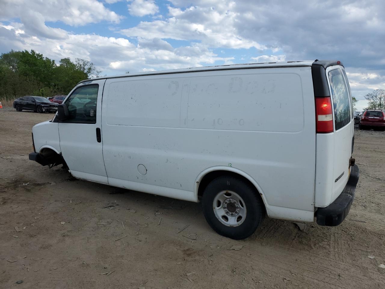 Photo 1 VIN: 1GCGG25C581104806 - CHEVROLET EXPRESS 