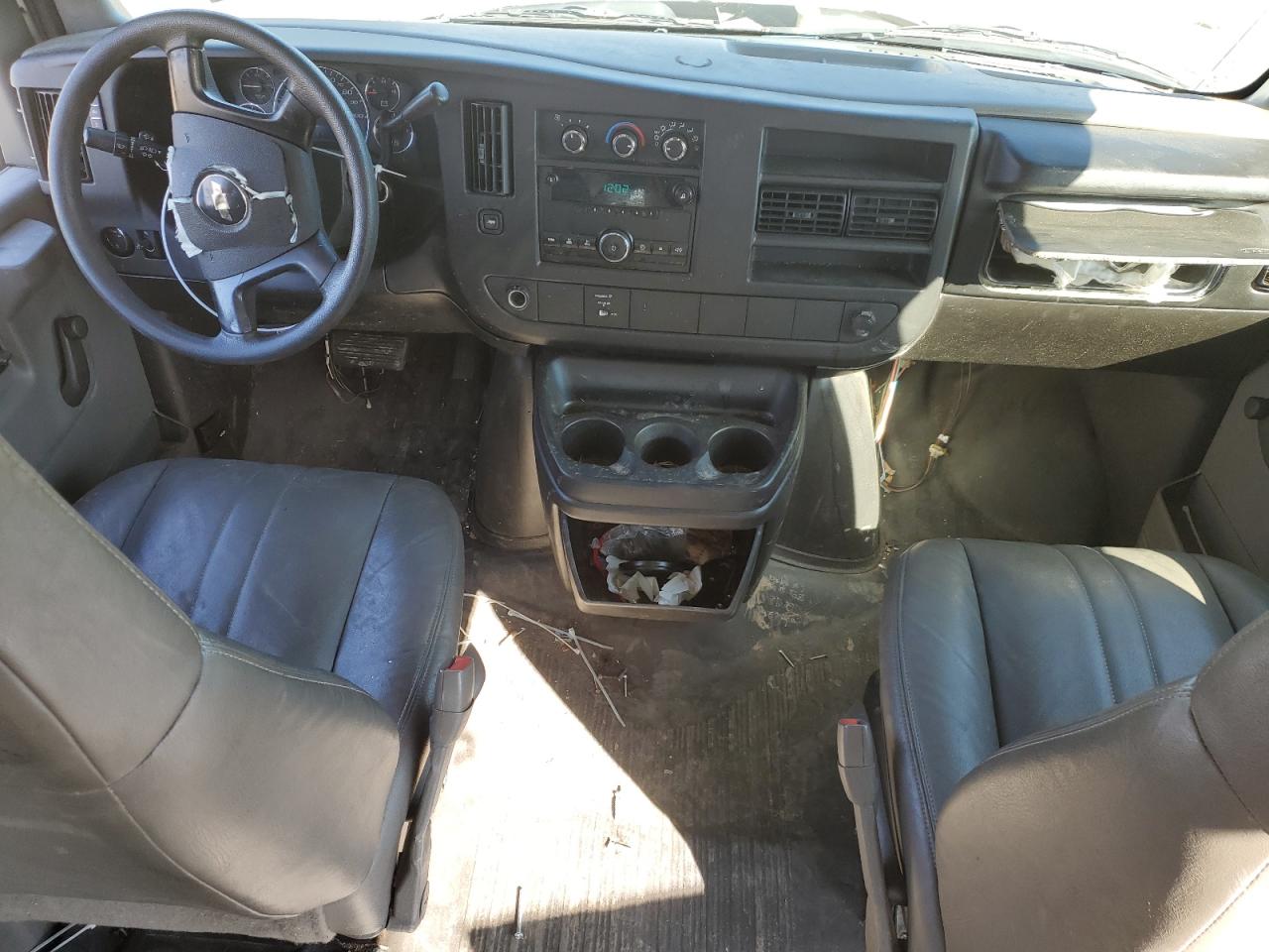 Photo 7 VIN: 1GCGG25C681142917 - CHEVROLET EXPRESS 