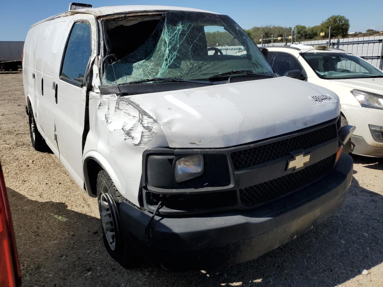 Photo 3 VIN: 1GCGG25C691124936 - CHEVROLET EXPRESS 