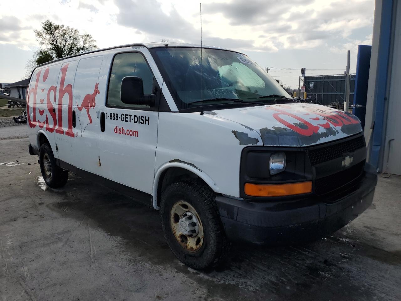 Photo 3 VIN: 1GCGG25CX81193210 - CHEVROLET EXPRESS 