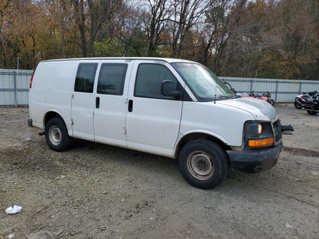 Photo 3 VIN: 1GCGG25KX81123410 - CHEVROLET EXPRESS 