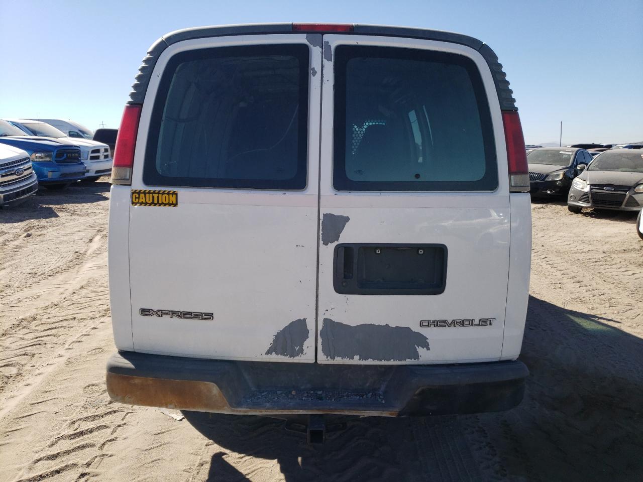 Photo 5 VIN: 1GCGG25R1Y1266338 - CHEVROLET EXPRESS 