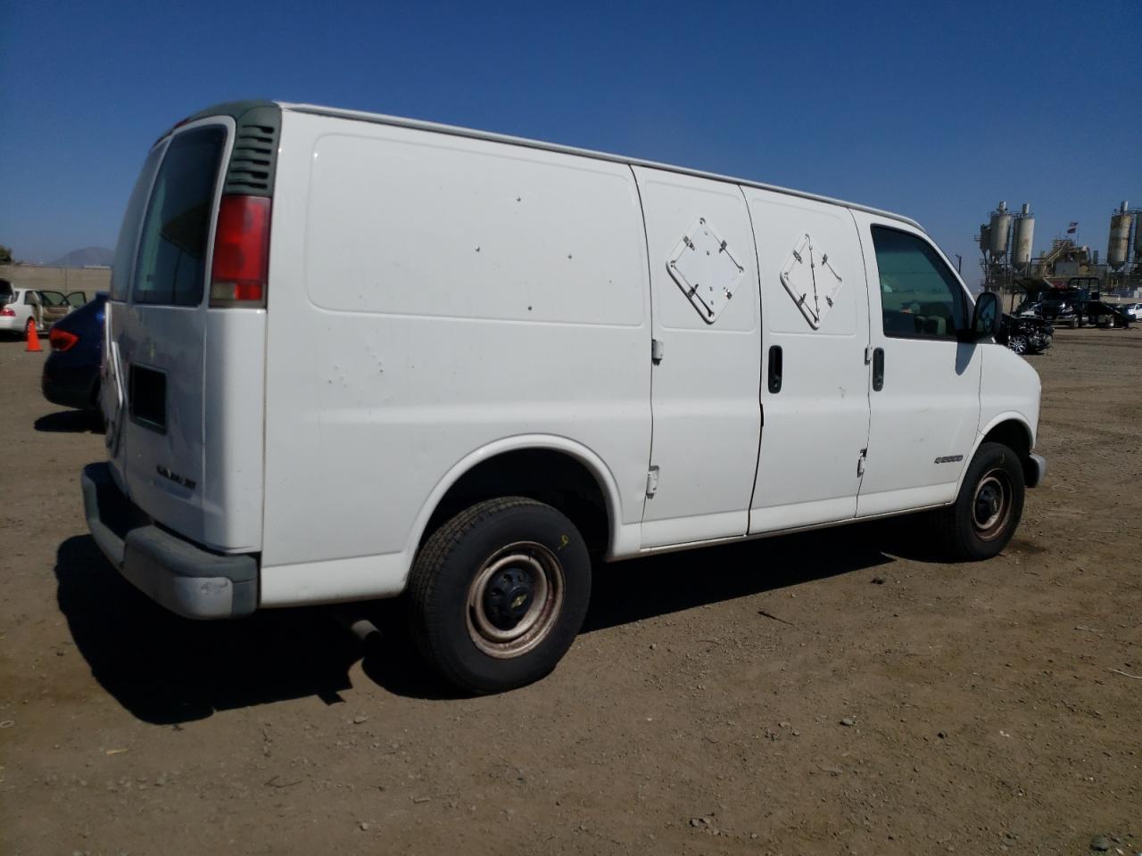 Photo 2 VIN: 1GCGG25R811151774 - CHEVROLET EXPRESS 