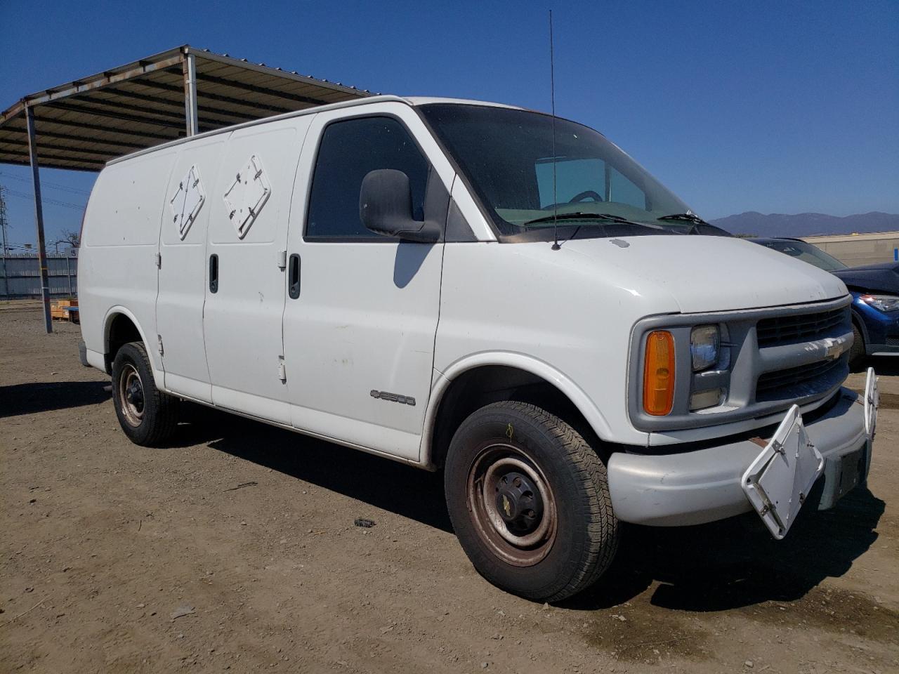 Photo 3 VIN: 1GCGG25R811151774 - CHEVROLET EXPRESS 