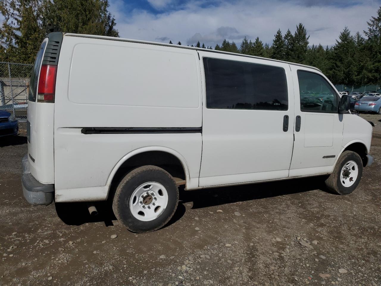 Photo 2 VIN: 1GCGG25RX21168254 - CHEVROLET EXPRESS 