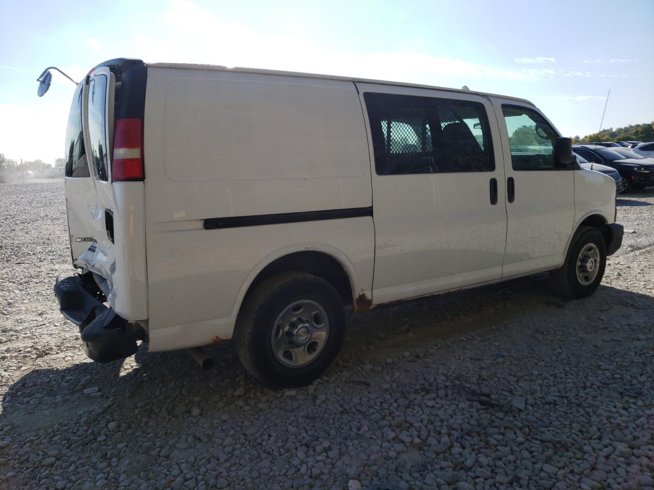 Photo 2 VIN: 1GCGG25U371211747 - CHEVROLET EXPRESS 