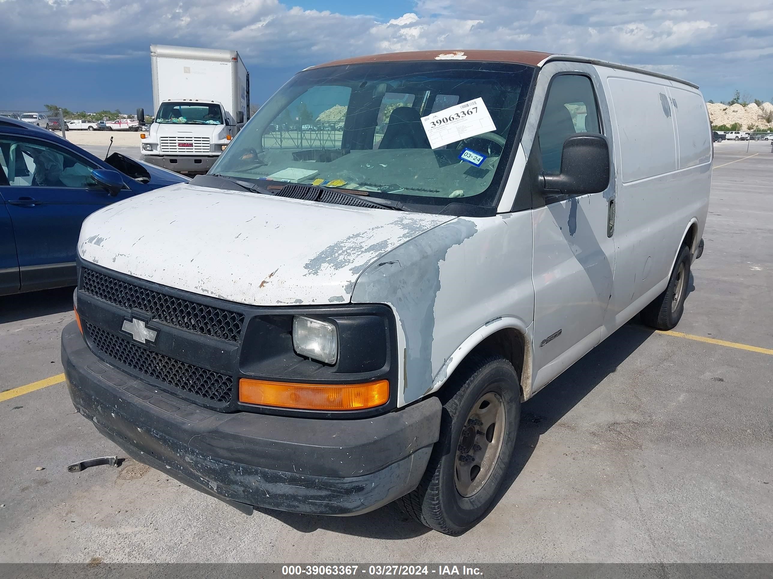 Photo 1 VIN: 1GCGG25U831116272 - CHEVROLET EXPRESS 