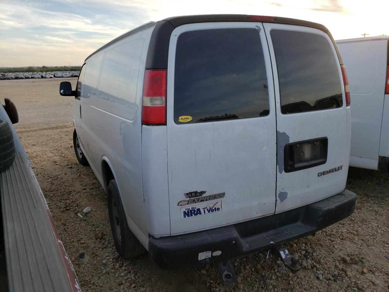 Photo 1 VIN: 1GCGG25U841186260 - CHEVROLET EXPRESS 