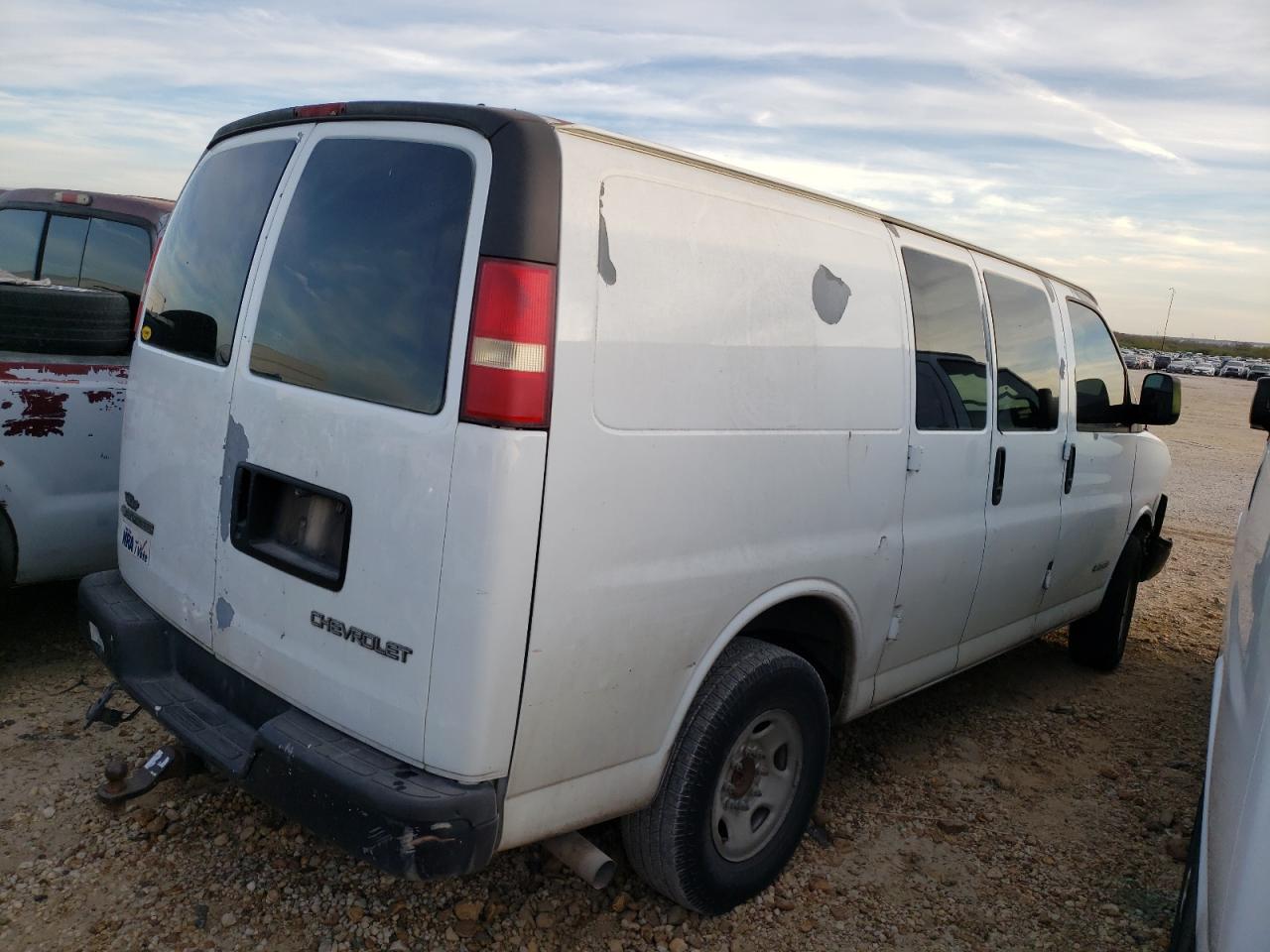 Photo 2 VIN: 1GCGG25U841186260 - CHEVROLET EXPRESS 