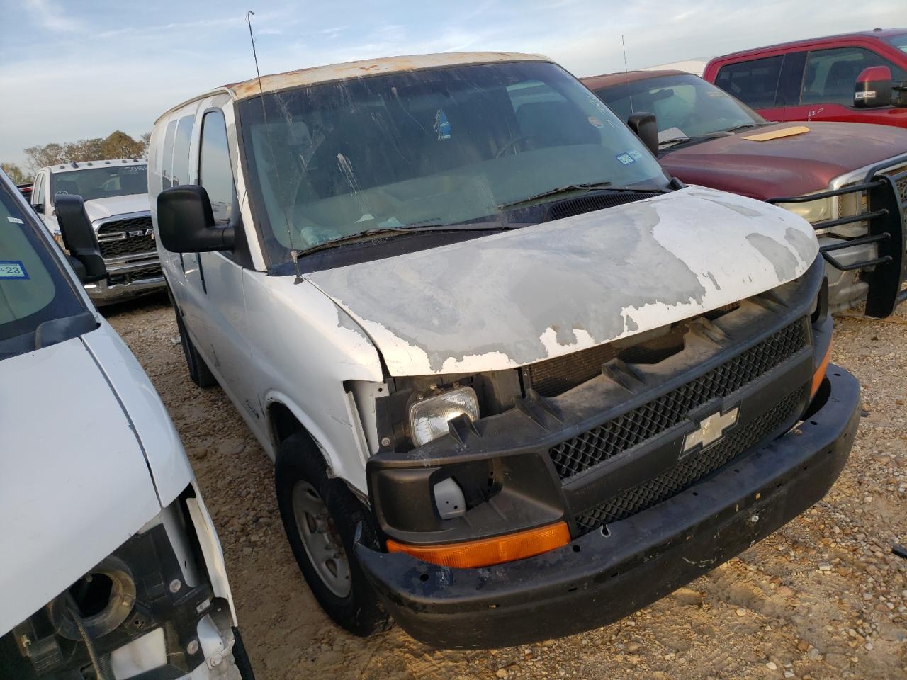 Photo 3 VIN: 1GCGG25U841186260 - CHEVROLET EXPRESS 