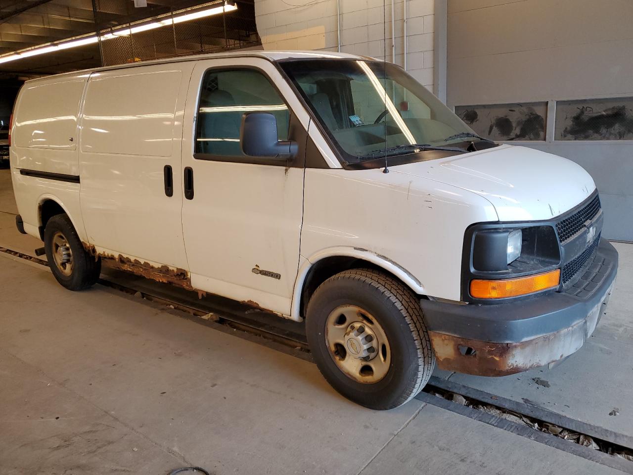 Photo 3 VIN: 1GCGG25UX41120857 - CHEVROLET EXPRESS 