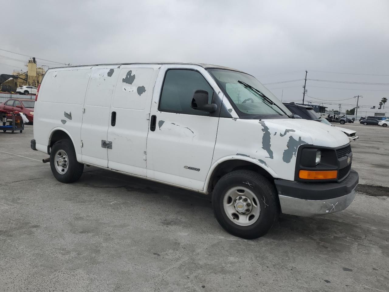 Photo 3 VIN: 1GCGG25V051162027 - CHEVROLET EXPRESS 