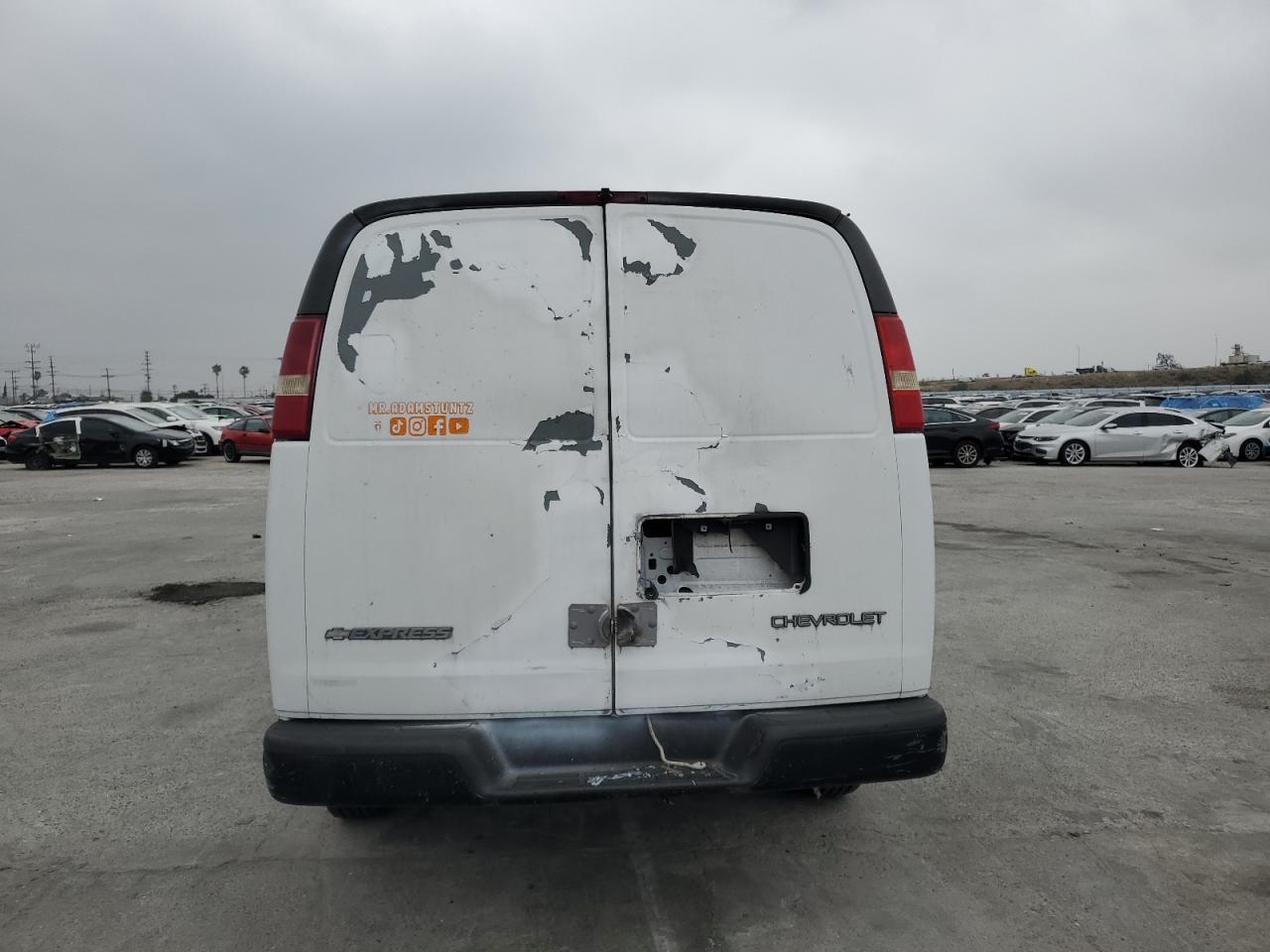 Photo 5 VIN: 1GCGG25V051162027 - CHEVROLET EXPRESS 