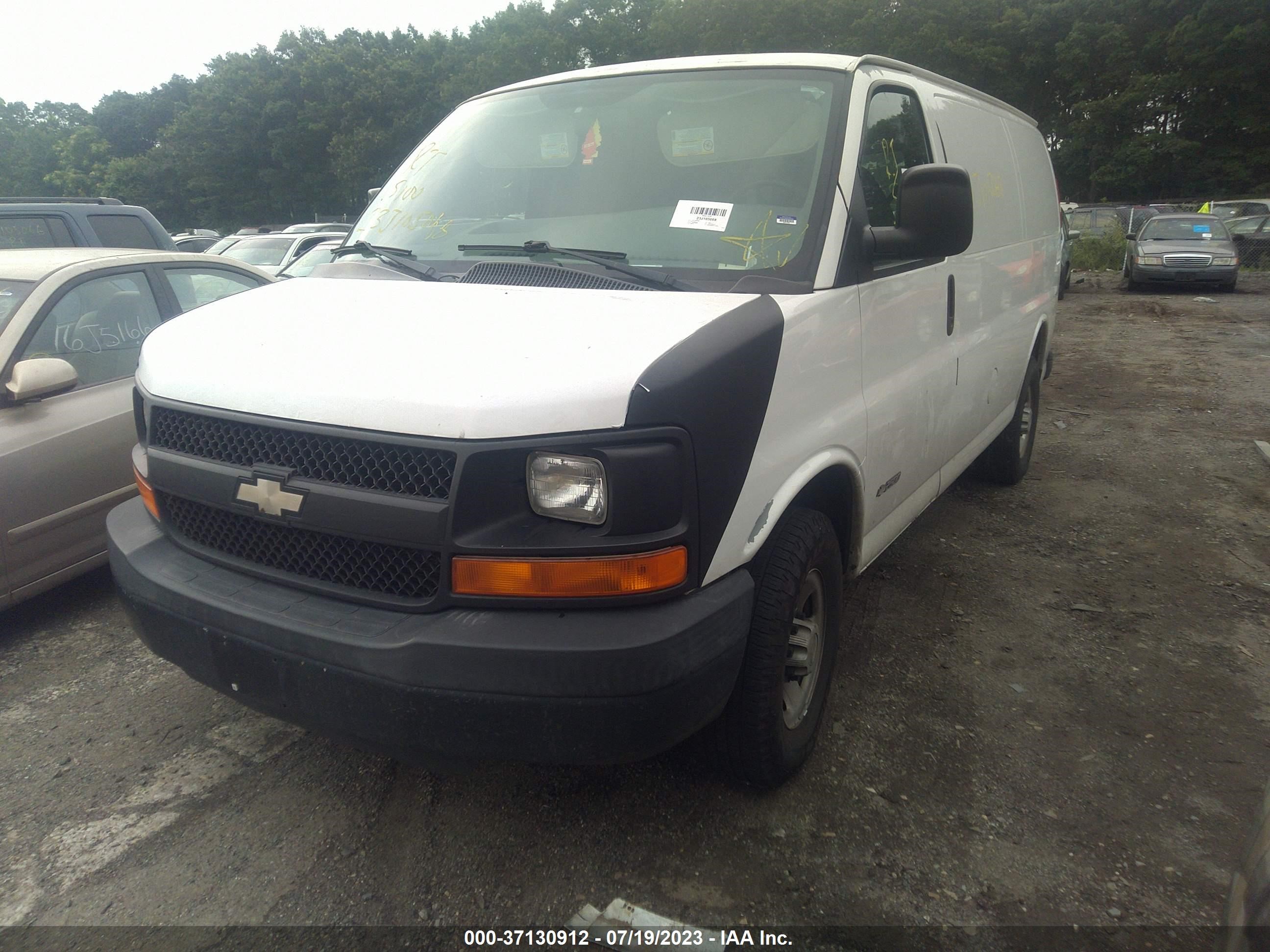 Photo 1 VIN: 1GCGG25V561111673 - CHEVROLET EXPRESS 