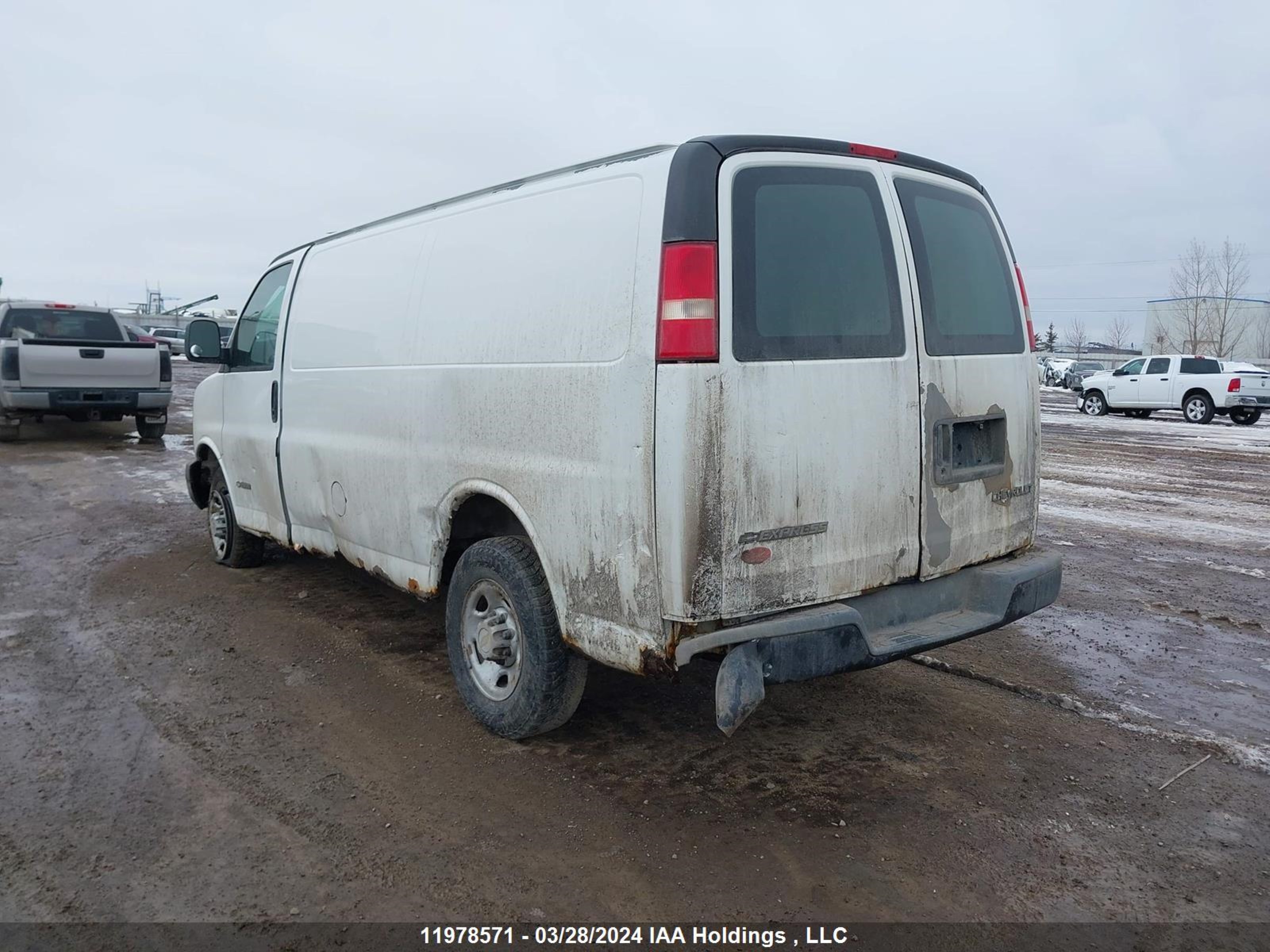 Photo 2 VIN: 1GCGG25V931227650 - CHEVROLET EXPRESS 