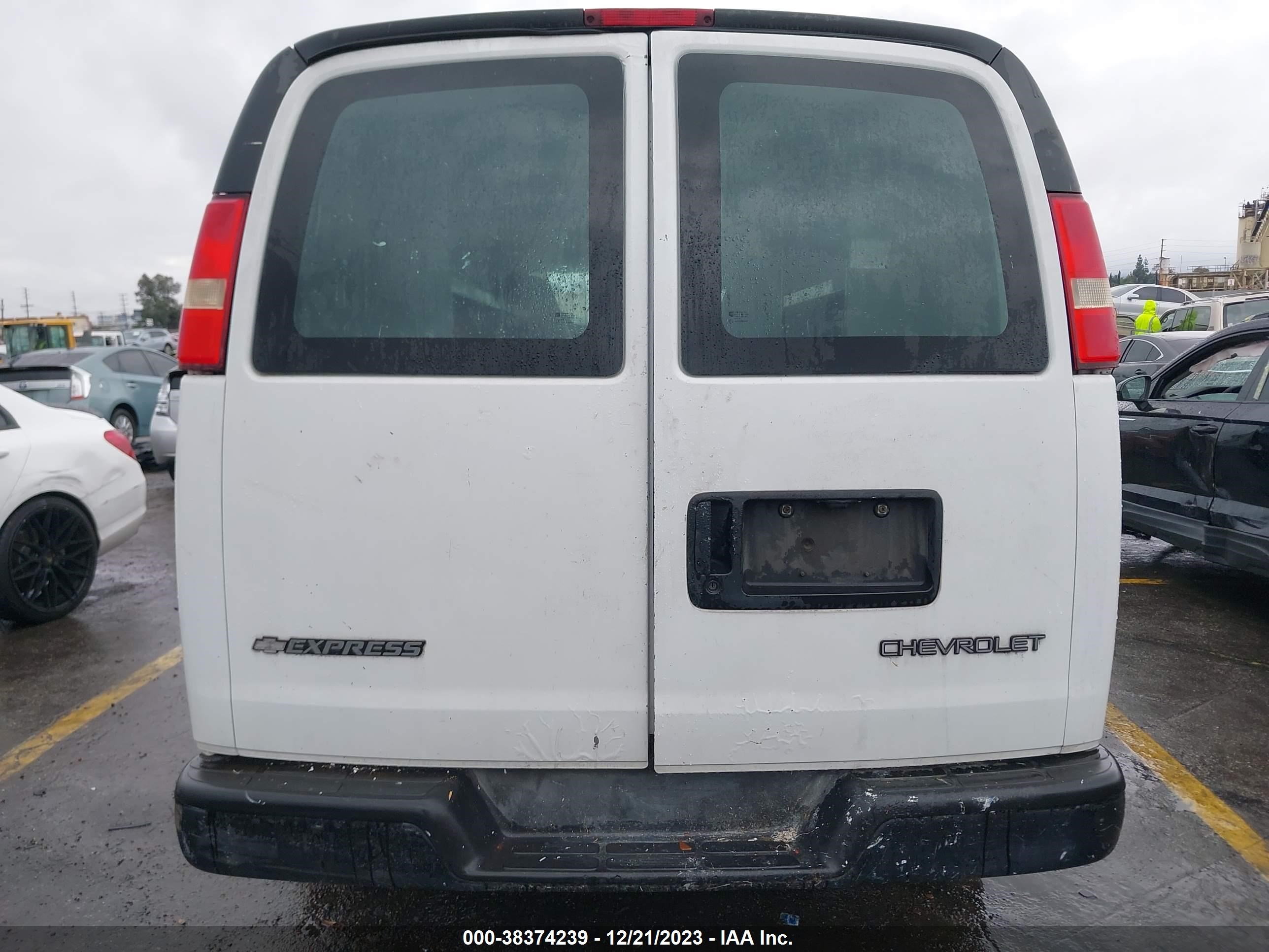 Photo 15 VIN: 1GCGG25V951148160 - CHEVROLET EXPRESS 