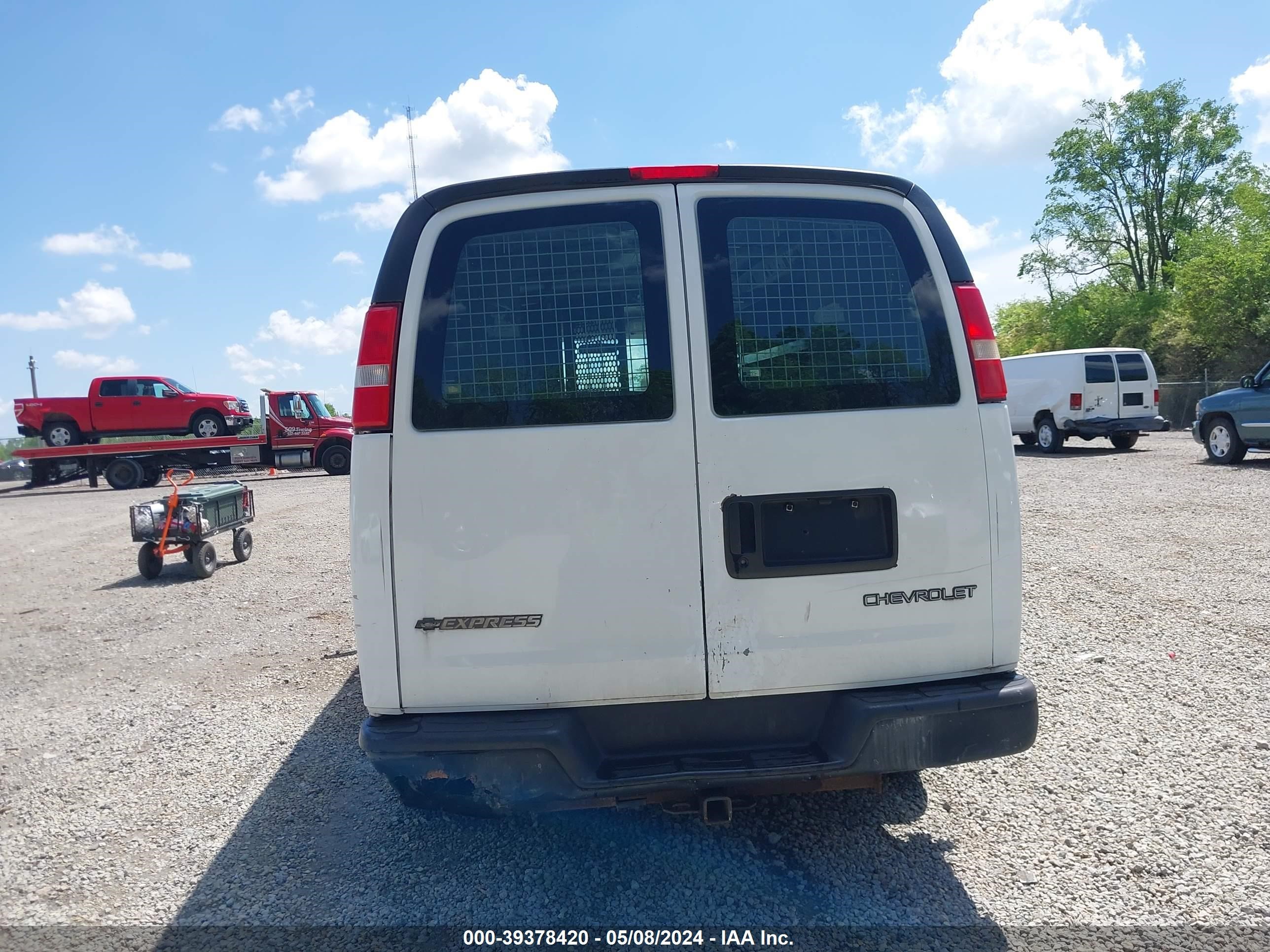 Photo 16 VIN: 1GCGG25VX51124451 - CHEVROLET EXPRESS 