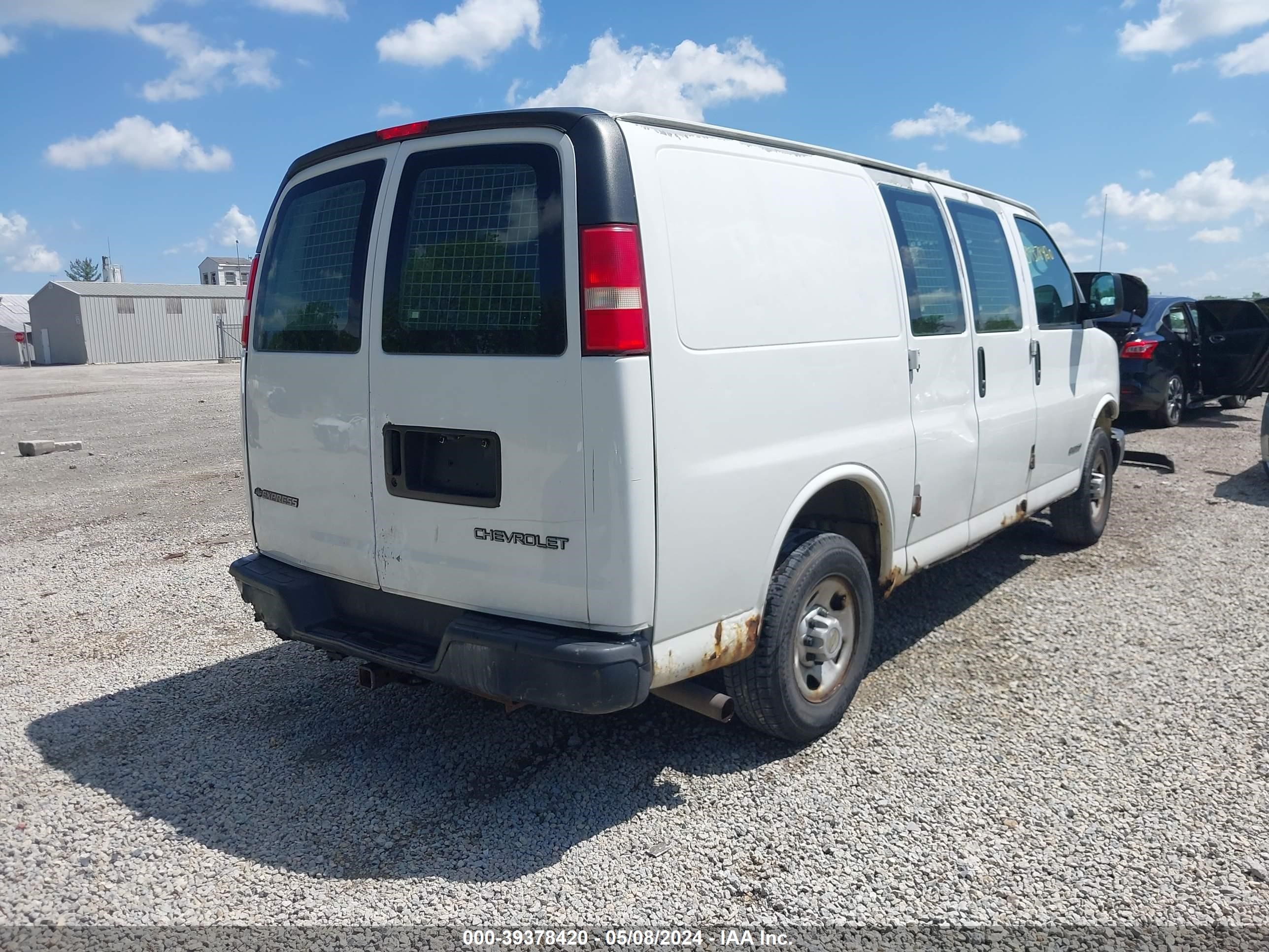 Photo 3 VIN: 1GCGG25VX51124451 - CHEVROLET EXPRESS 