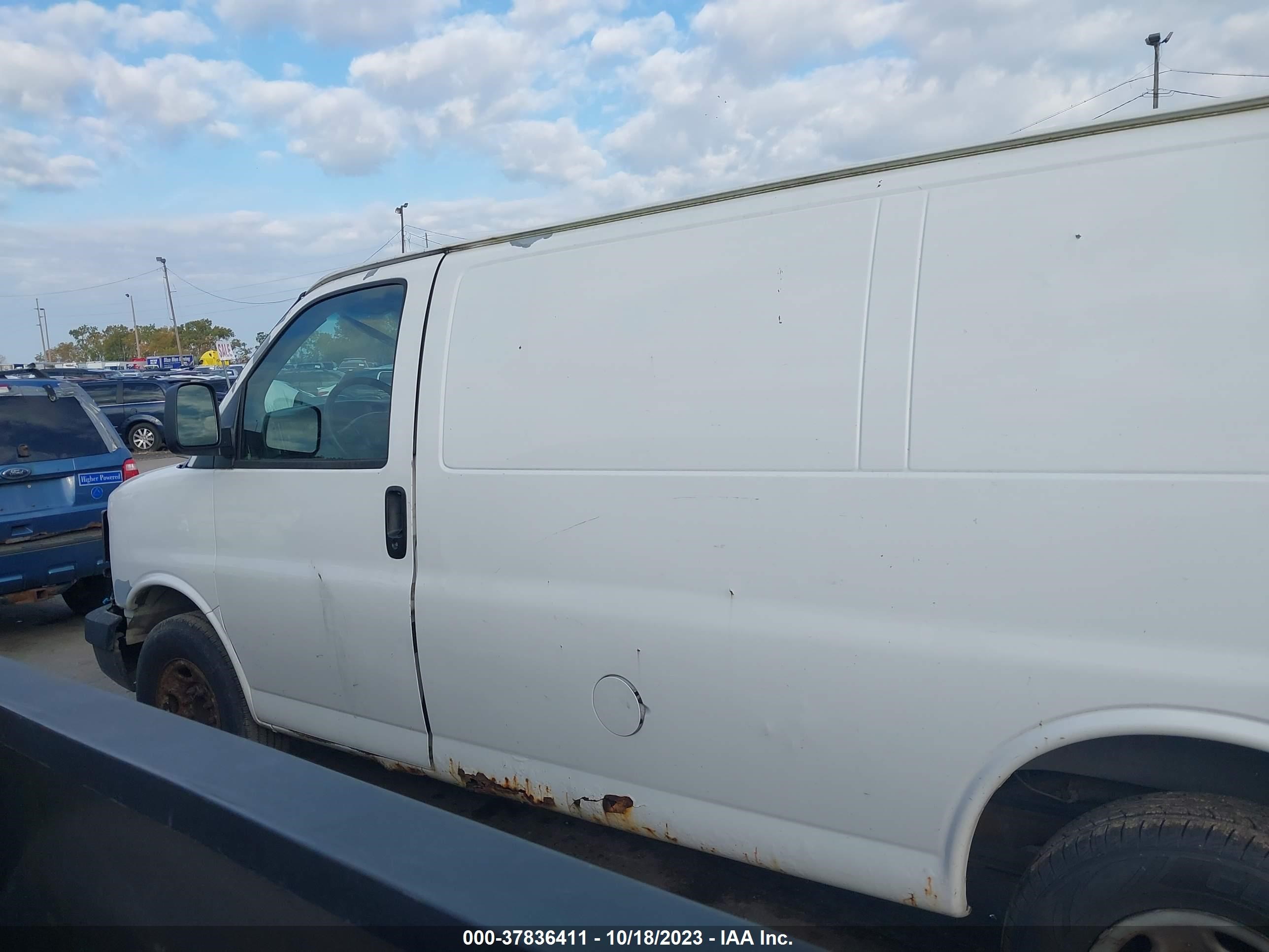 Photo 13 VIN: 1GCGG25VX71150440 - CHEVROLET EXPRESS 