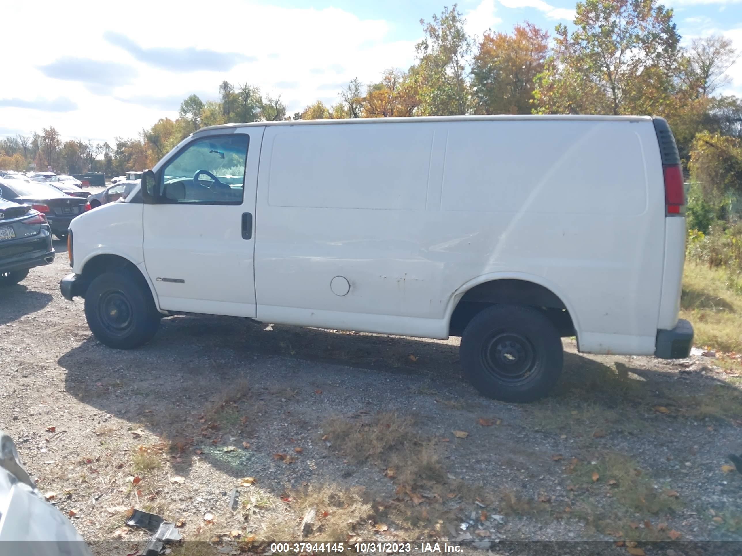 Photo 14 VIN: 1GCGG25W221101069 - CHEVROLET EXPRESS 