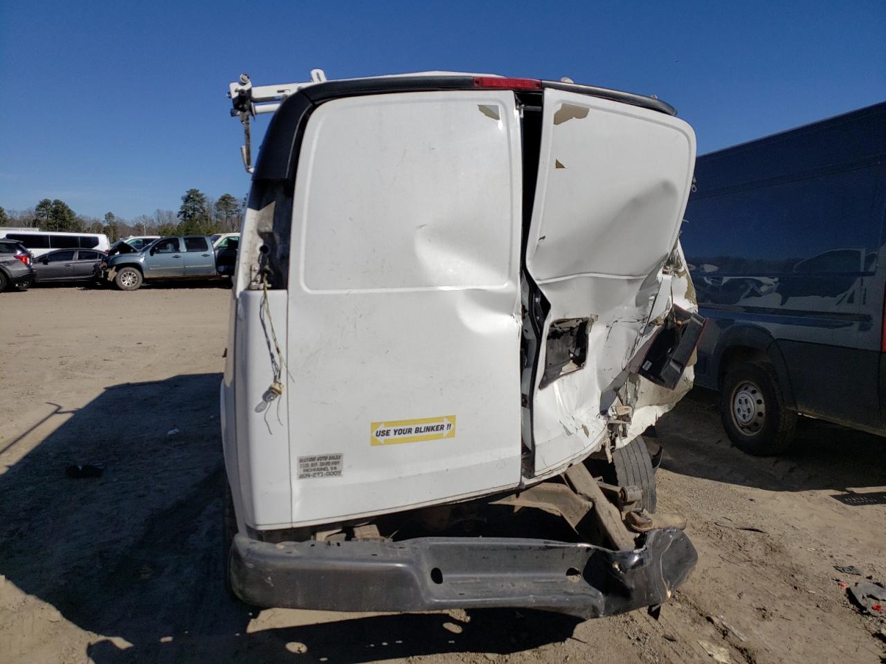 Photo 5 VIN: 1GCGG29K091137179 - CHEVROLET EXPRESS 