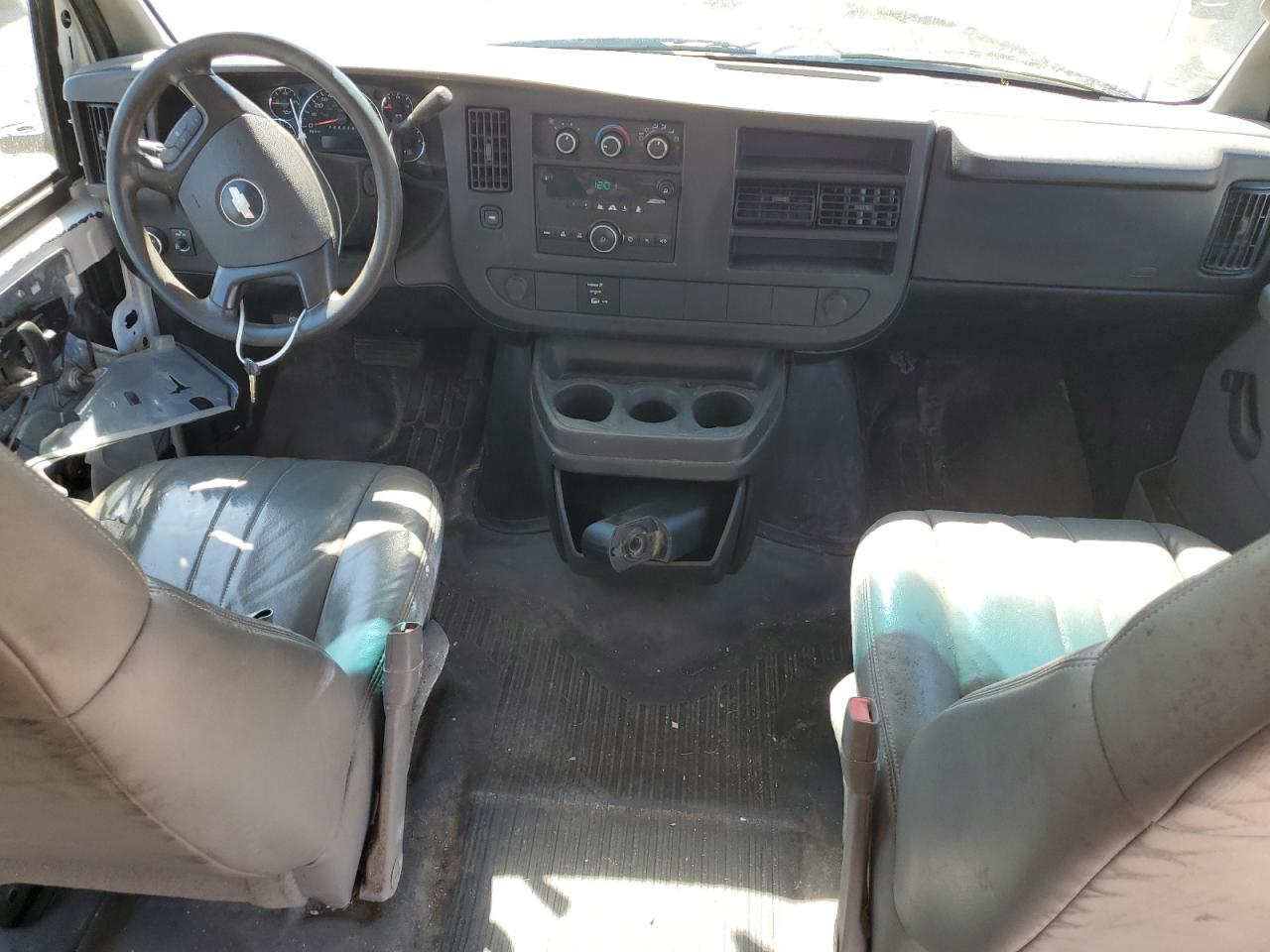 Photo 7 VIN: 1GCGG29K181228086 - CHEVROLET EXPRESS 