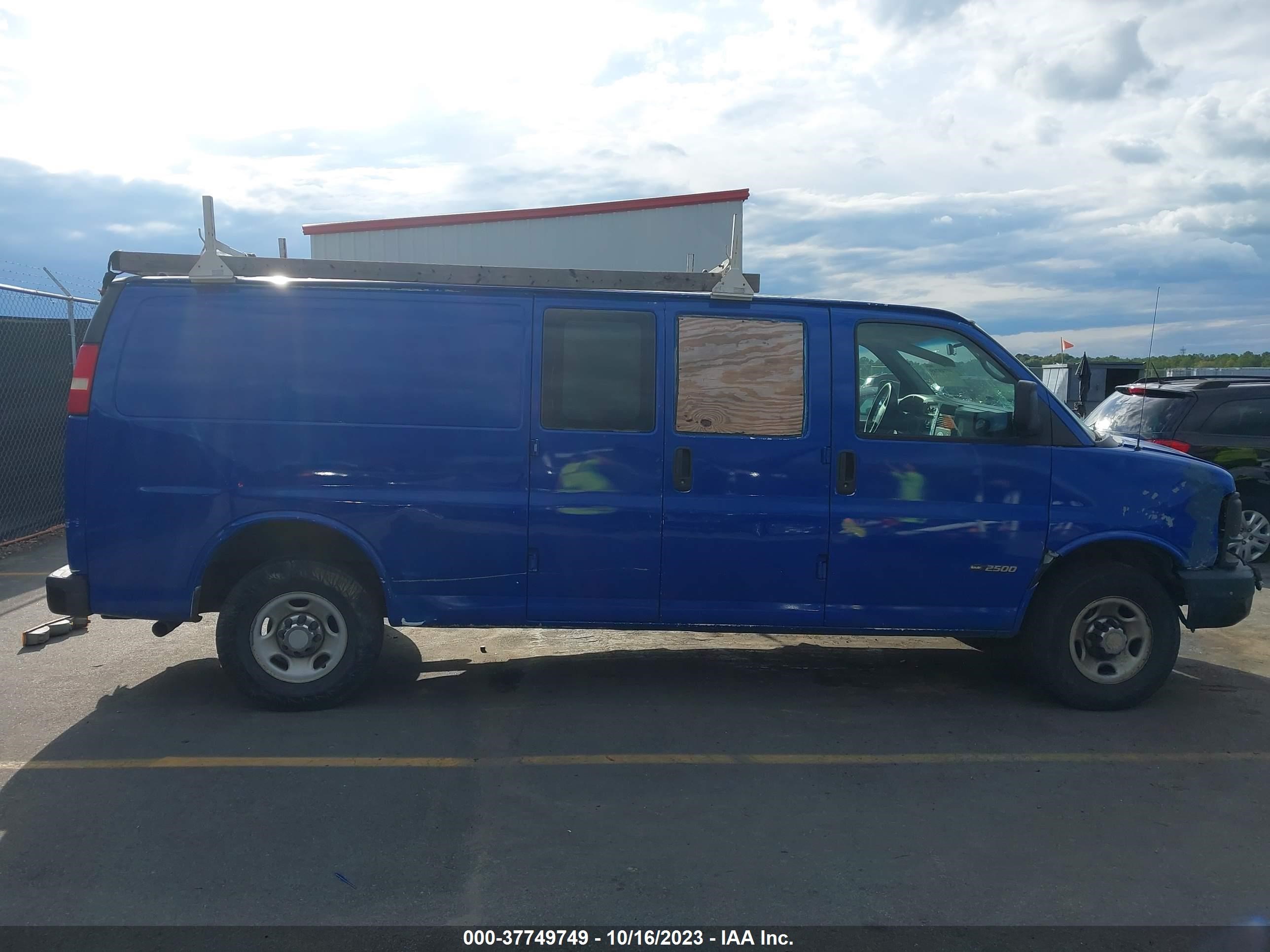 Photo 13 VIN: 1GCGG29U061272143 - CHEVROLET EXPRESS 