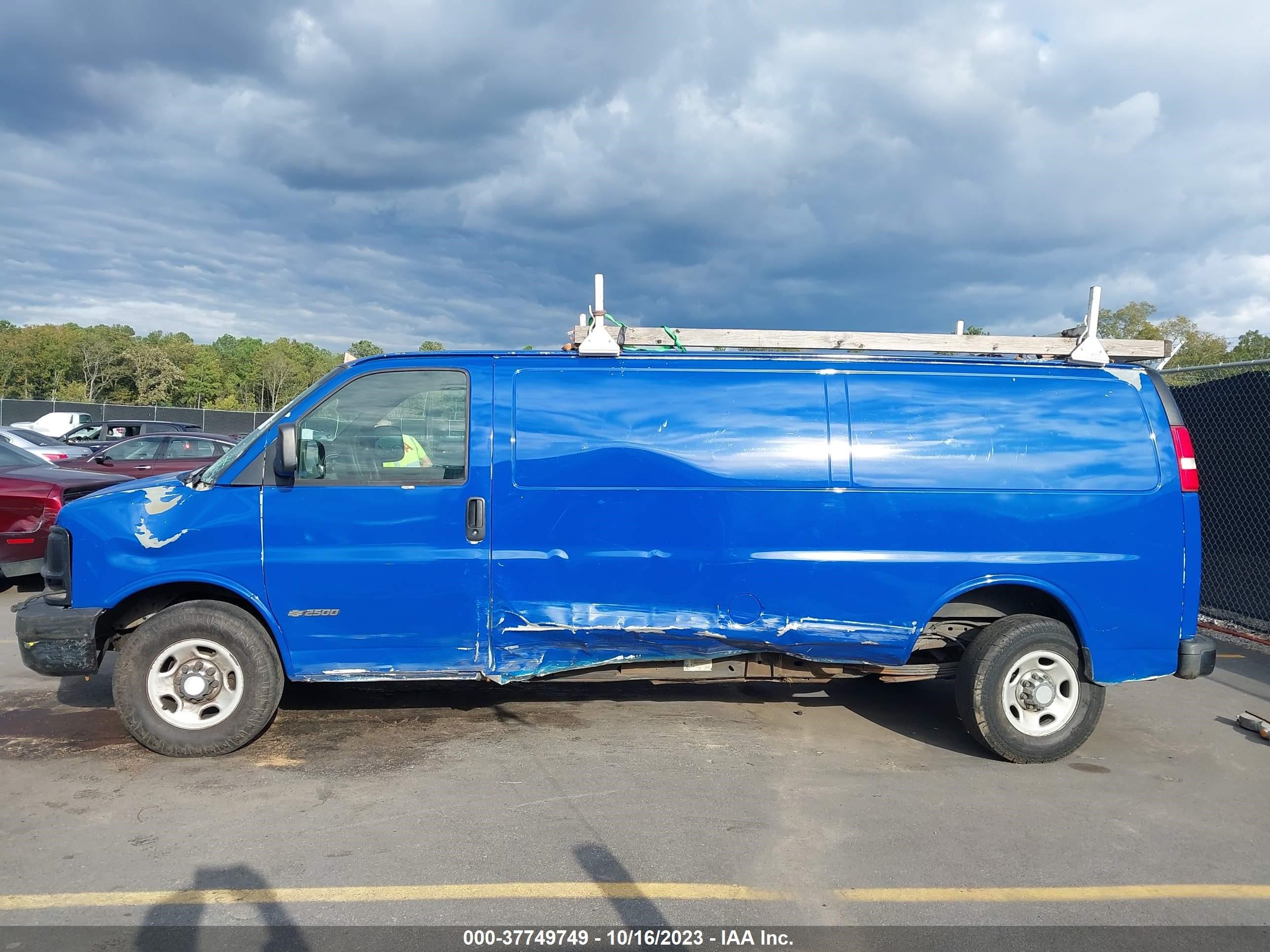 Photo 14 VIN: 1GCGG29U061272143 - CHEVROLET EXPRESS 