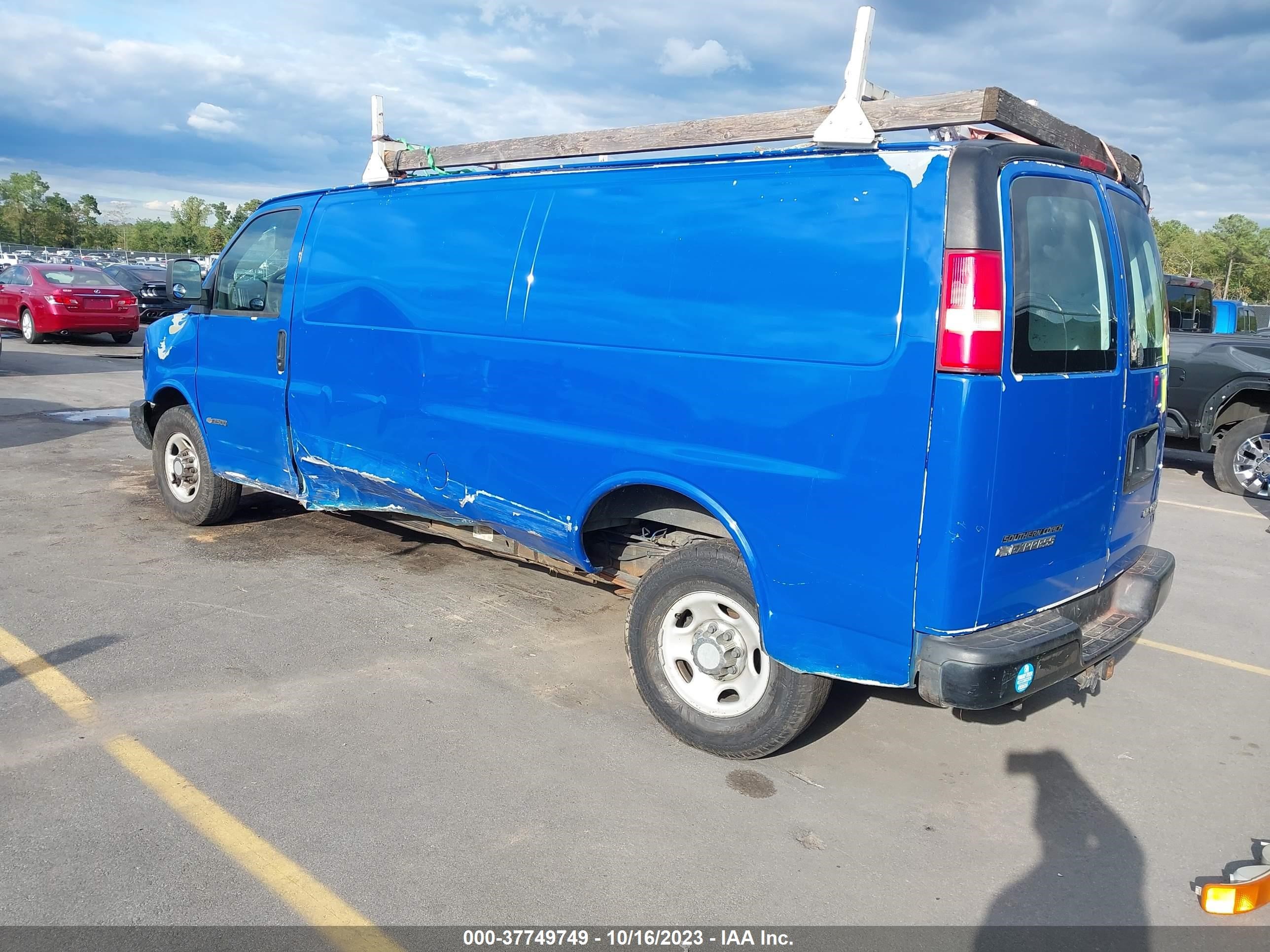 Photo 2 VIN: 1GCGG29U061272143 - CHEVROLET EXPRESS 