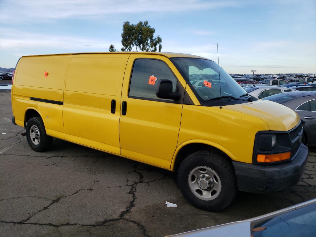 Photo 3 VIN: 1GCGG29V551242532 - CHEVROLET EXPRESS 