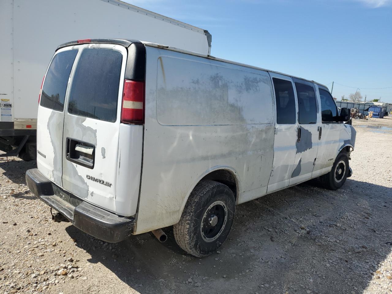 Photo 2 VIN: 1GCGG29VX61146882 - CHEVROLET EXPRESS 