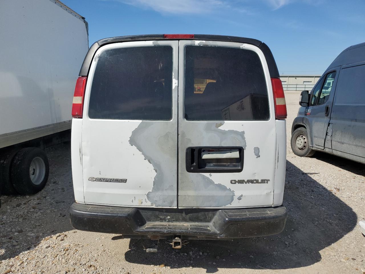 Photo 5 VIN: 1GCGG29VX61146882 - CHEVROLET EXPRESS 