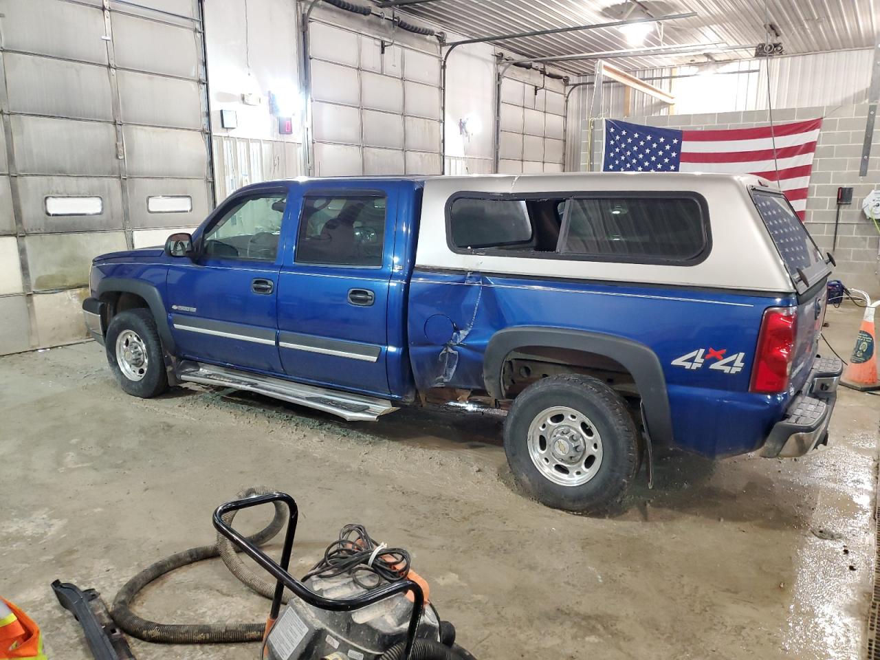 Photo 1 VIN: 1GCGK13U83F201384 - CHEVROLET SILVERADO 