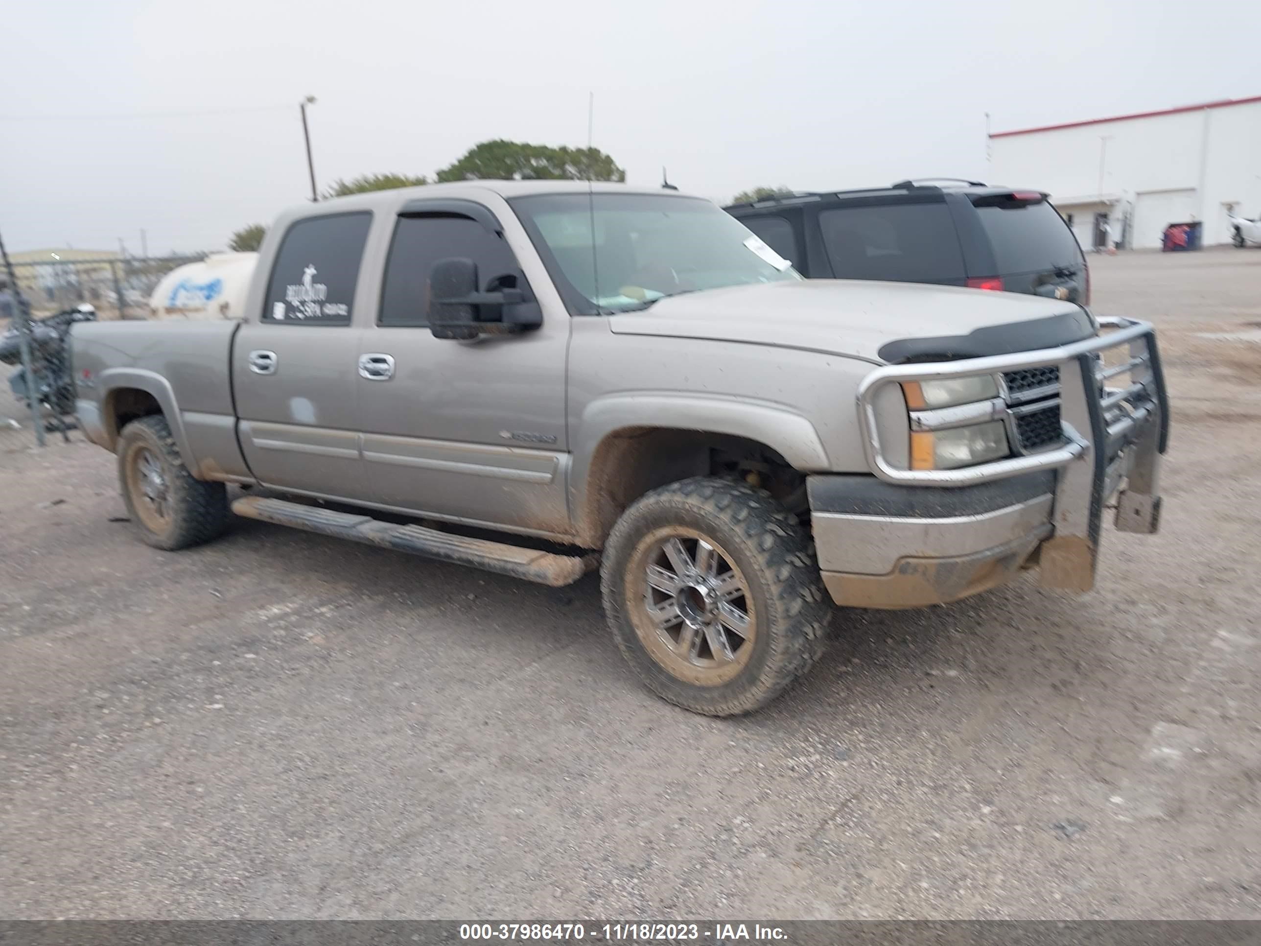 Photo 0 VIN: 1GCGK13U93F168878 - CHEVROLET SILVERADO 