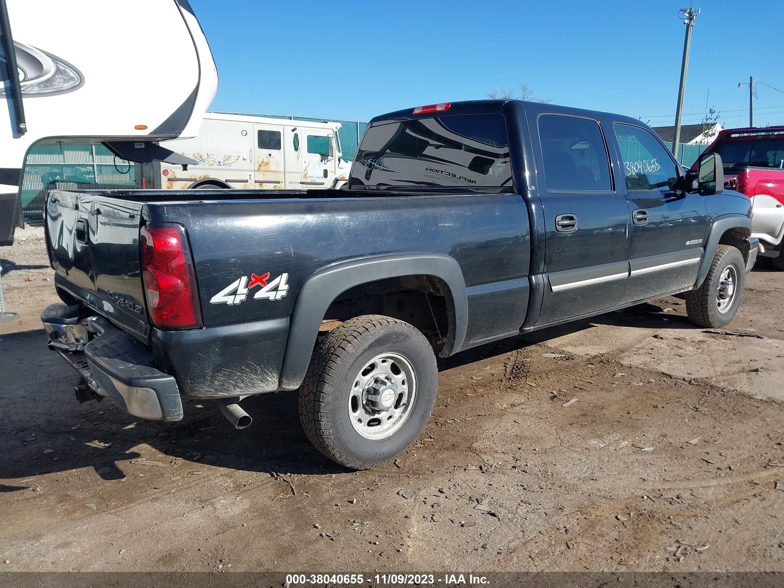 Photo 3 VIN: 1GCGK13U96F226993 - CHEVROLET SILVERADO 