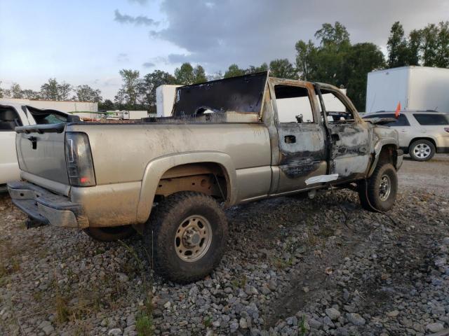 Photo 2 VIN: 1GCGK13UX3F142788 - CHEVROLET SILVERADO 