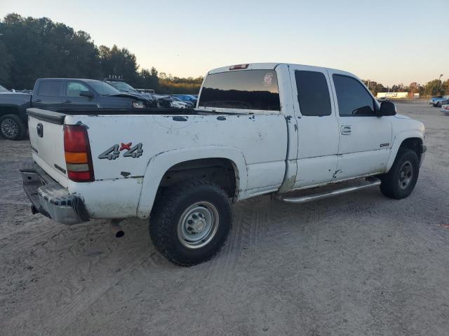 Photo 2 VIN: 1GCGK29U0XE230564 - CHEVROLET SILVERADO 