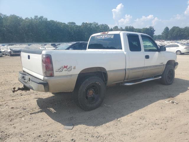 Photo 2 VIN: 1GCGK29U23Z147219 - CHEVROLET SILVERADO 