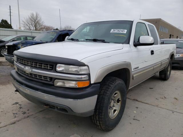 Photo 1 VIN: 1GCGK29U2YE398000 - CHEVROLET SILVERADO 