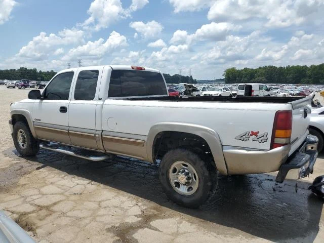 Photo 1 VIN: 1GCGK29U8YE408139 - CHEVROLET SILVERADO 