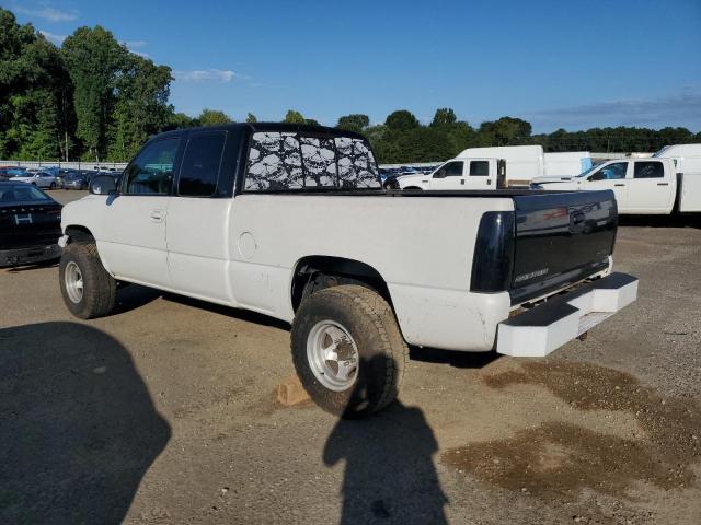 Photo 1 VIN: 1GCGK29UXXZ180958 - CHEVROLET SILVERADO 