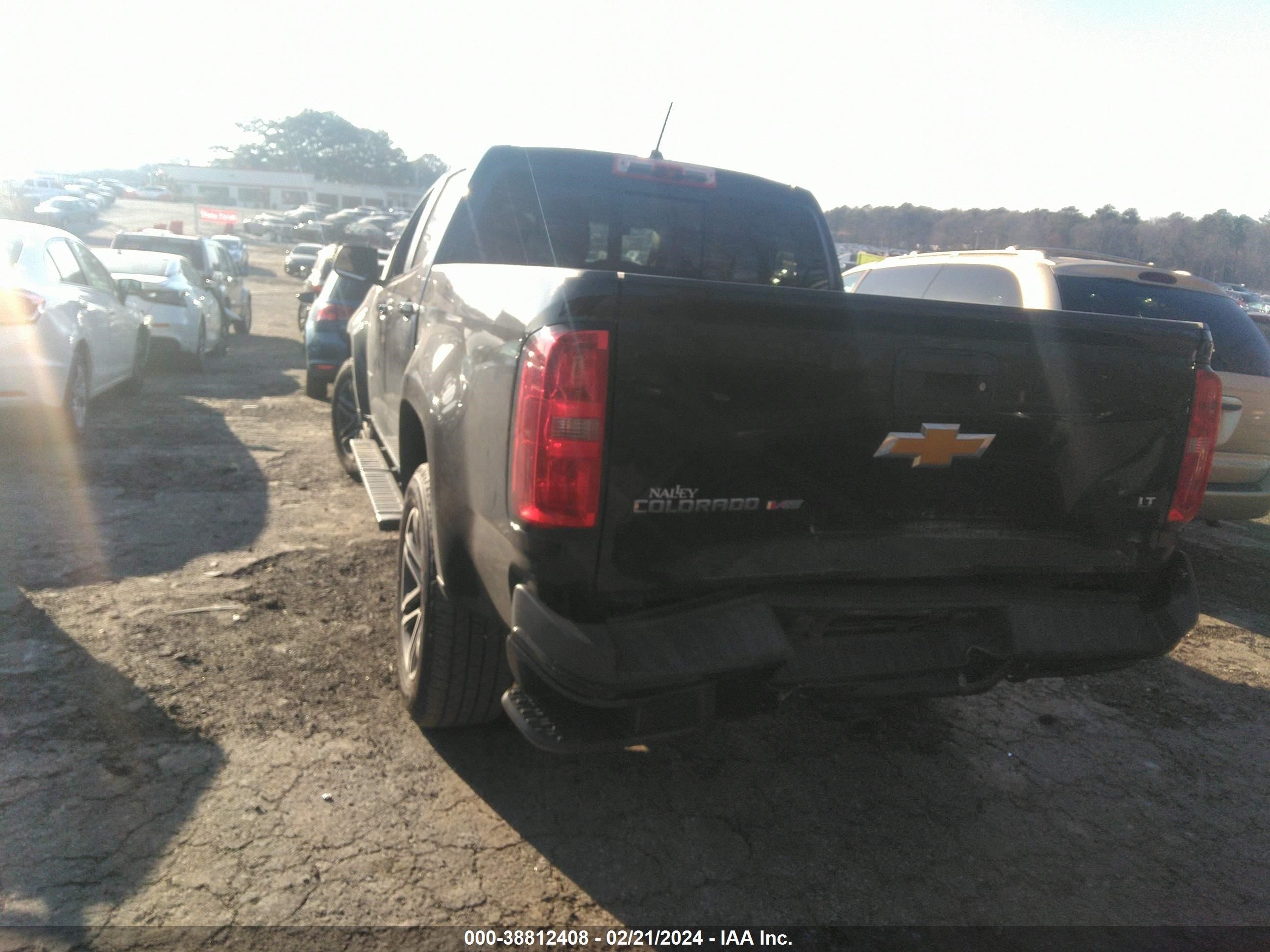 Photo 2 VIN: 1GCGSCEN5K1181690 - CHEVROLET COLORADO 