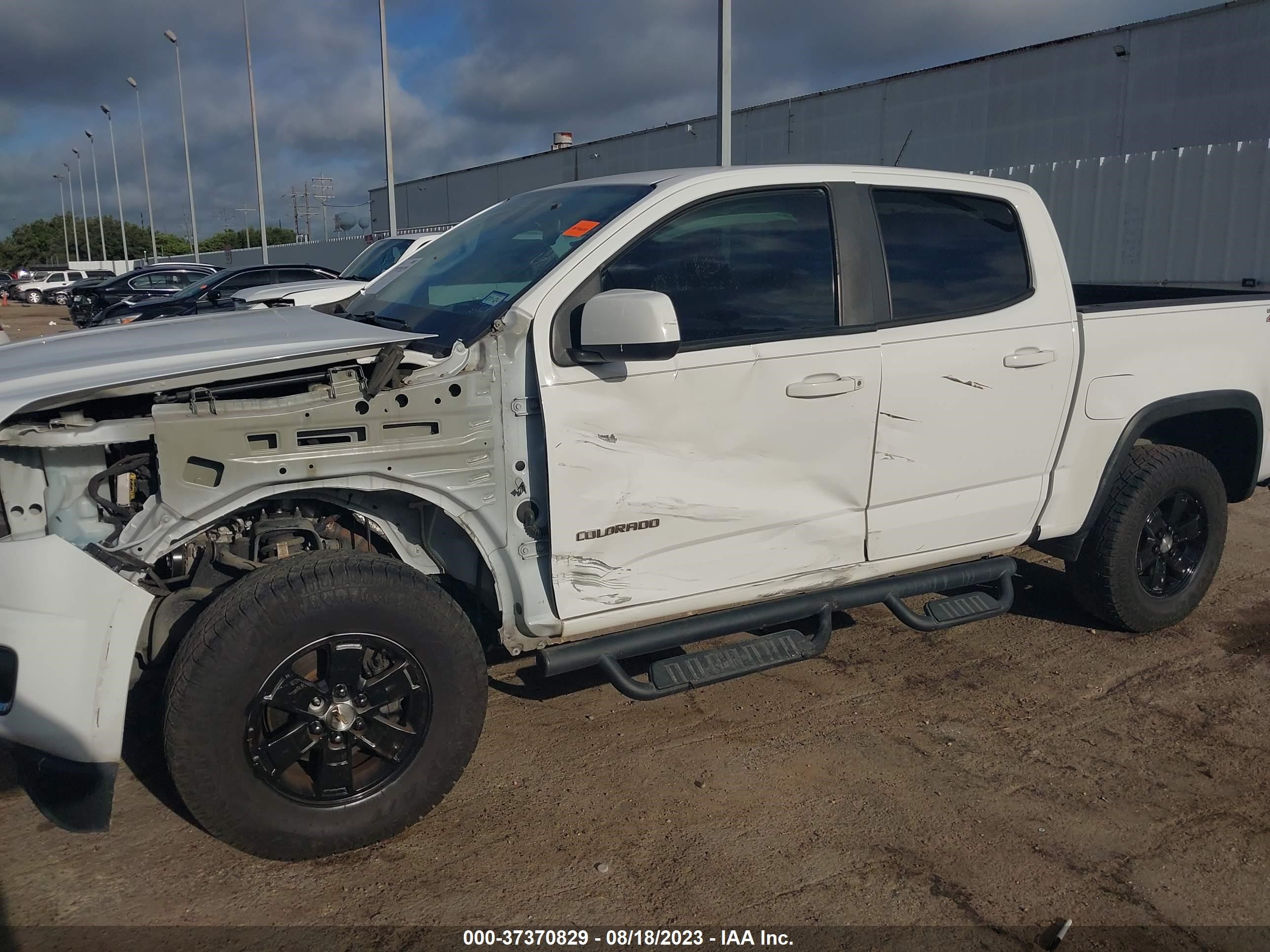 Photo 5 VIN: 1GCGSDE30G1277657 - CHEVROLET COLORADO 